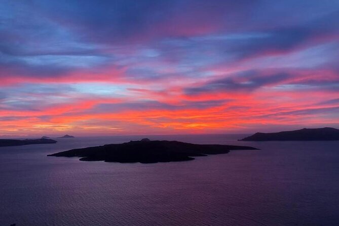 Crete to Santorini 6 Hour Private Tour - Stroll through Megalochori’s Traditional Streets