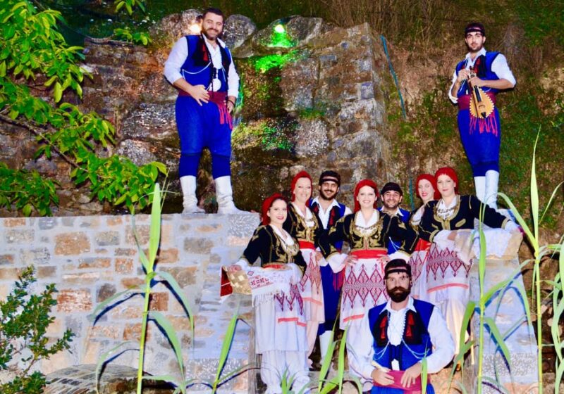 Crete: Traditional Cretan Night: Live Show and Dinner - Key Points
