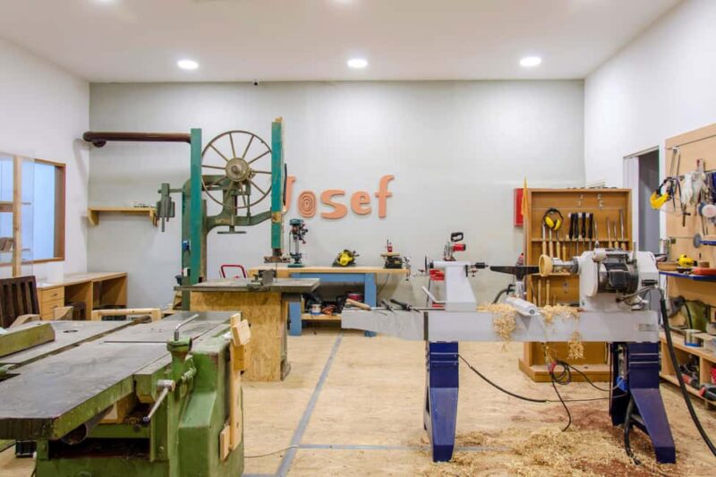 Crete: Working with olive wood in Archanes - Creating Your Own Unique Olive Wood Piece