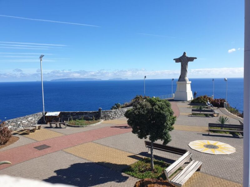 Cristo Rei & Garajau Tuk-Tuk Tour - Discovering Madeira’s Artistic Streets and Architectural Gems