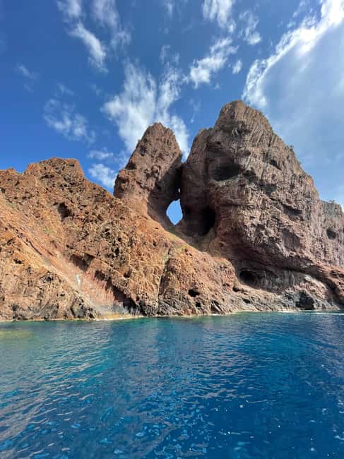 Croisière Scandola Piana Girolata Baignade bateau 12 places - Relaxing in the Village of Girolata