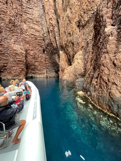 Croisière Scandola Piana Girolata Baignade bateau 12 places - Marveling at the Calanques de Piana’s Red Cliffs