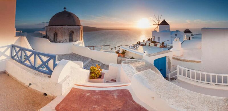 Cruise-Friendly Santorini Tour: Pyrgos, Oia & Fira Gems - Fira’s Lively Streets and Flexible Return Options