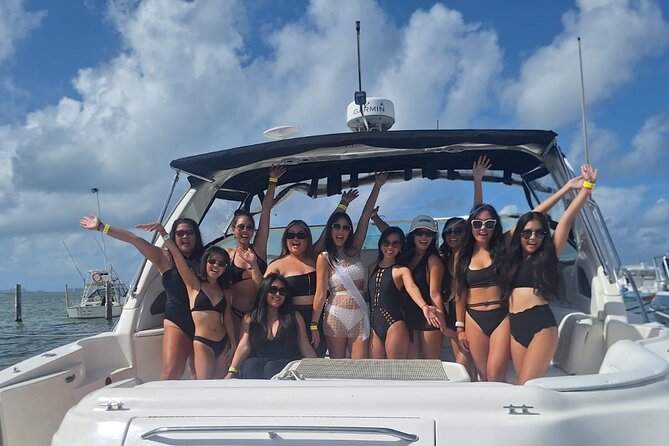 Cruise in Style on our 48 Foot Yacht in Cancun for 15 People - Who Will Love This Private Yacht Tour?