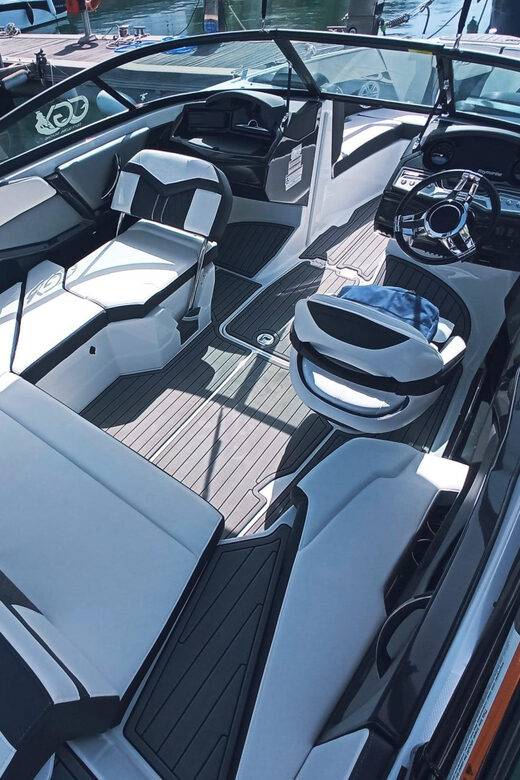 CRUISE THROUGH THE SAN FELIPE MOAT - The Boat Ride: Safety, Comfort, and Professionalism