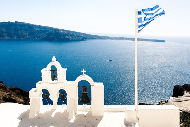 Cruise to Santorini Island from Heraklion - Transition from Oia to Fira with Local Insights