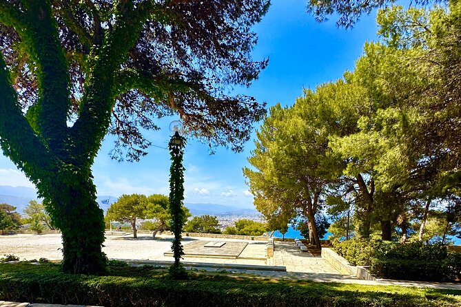 Cruise Visitors Excursion: Chania Town, City View & Marathi Beach - Visiting the Venizelos Graves for Panoramic Views