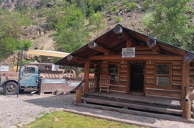 Crystal Gold Mine Tour With Motherlode Combo Deal - Live Hand-Steeling Demonstrations and Gold Touching