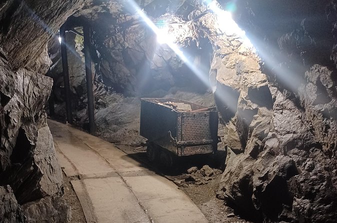 Crystal Gold Mine Tour With Motherlode Combo Deal - Practical Details: Booking, Accessibility, and Tour Schedule