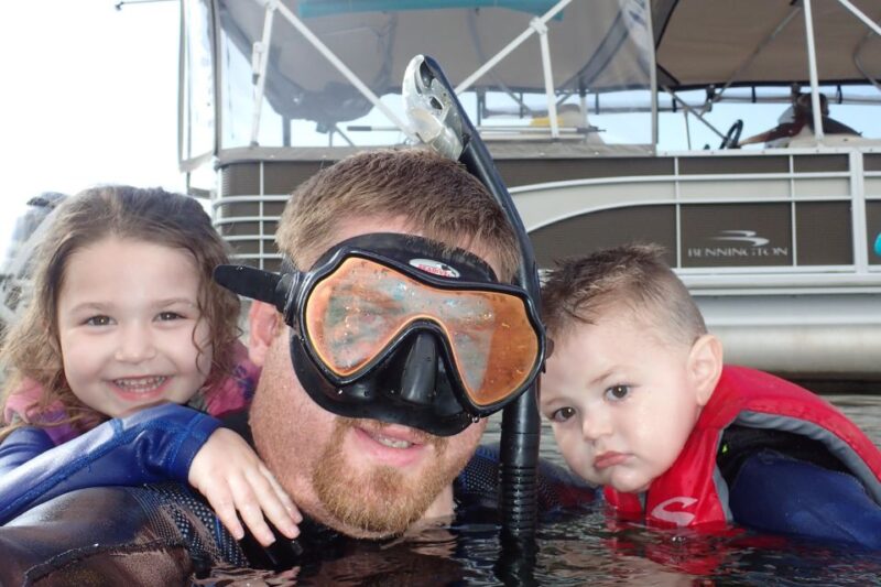 Crystal River: VIP Manatee Swim w/ In-water Photographer - Swimming and Snorkeling with the Gentle Giants