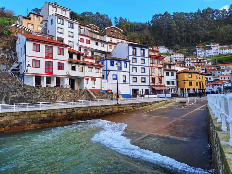 Cudillero, Aviles and Faro de Cabo Peñas tour from Oviedo - Key Points