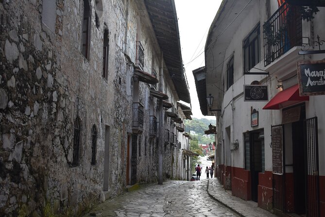 Cuetzalan and the Yohualichan Archaeological Site (private tour). - Yohualichan Archaeological Site: A Sacred Totonac Center