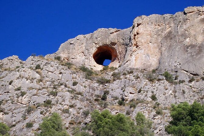 Cueva Canelobre and village Busot tour from Alicante and Campello - Frequently Asked Questions