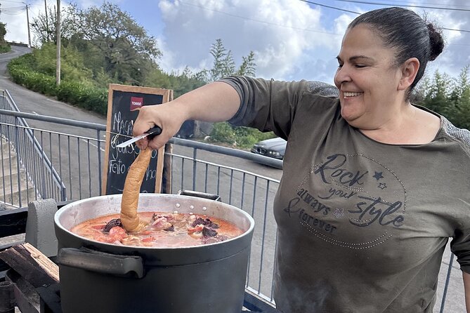 Culinary "Food & (E) Bike" Tour - Logistics: Meeting Point and Group Size