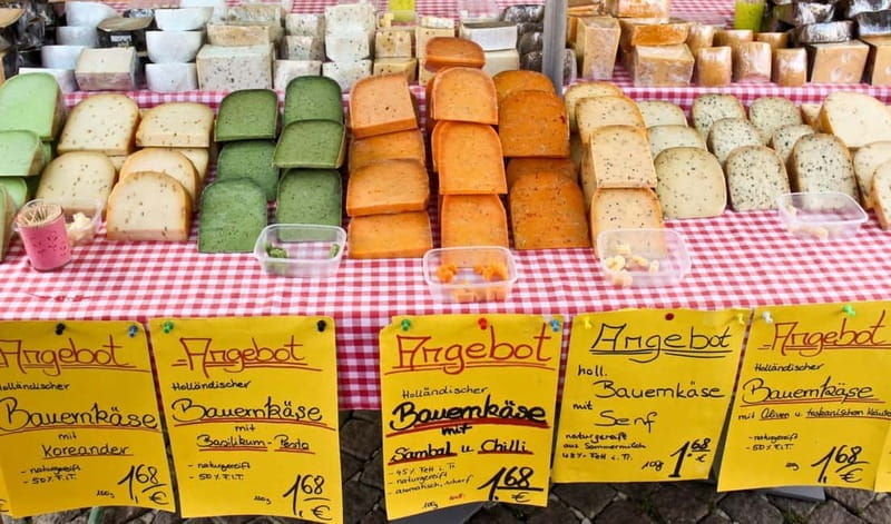 Culinary Frankfurt Walking Tour - Visiting Paulaner am Dom for Local Beer and Snacks