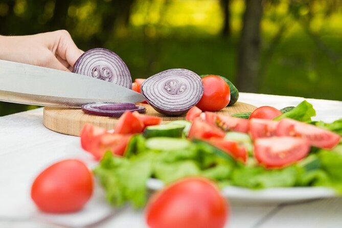 culinary half-day excursion in Klis Olive tree Garden - Logistics and Group Experience