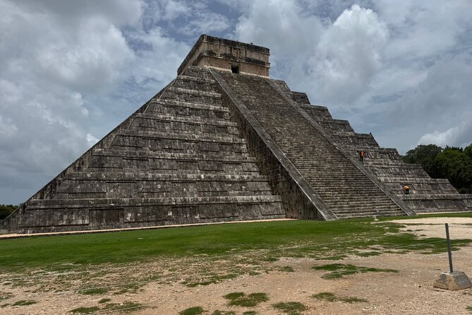 Cultural Adventure at Chichen Itza Classic Tour! From Playa Del Carmen - Explore Ancient Mayan Ruins with a Full-Day Tour from Playa del Carmen