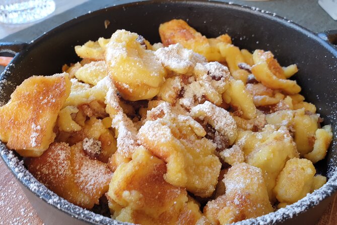 Cultural and culinary pleasure tour through Innsbruck's old town - Key Points