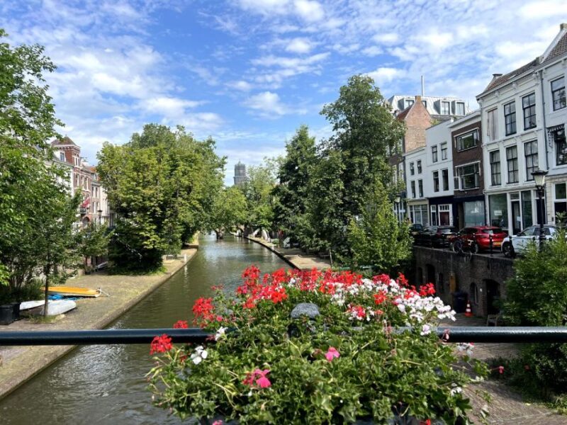 Cultural and Historical Audio Guided Walking Tour of Utrecht - Exploring Utrecht’s Historic Streets and Courtyards