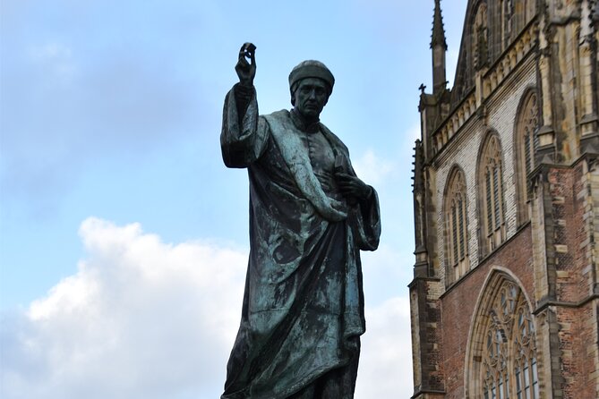 Cultural and Historical Audio guided walking tour Tour of Haarlem - Canal Walk Along Bakenessergracht