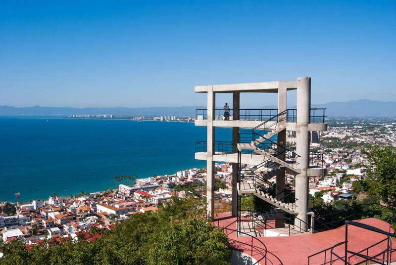 Cultural Pulse: Lazaro Cardenas Park & Plaza Walk - Explore the Vibrant Heart of Jalisco with the Lazaro Cardenas Park & Plaza Walk