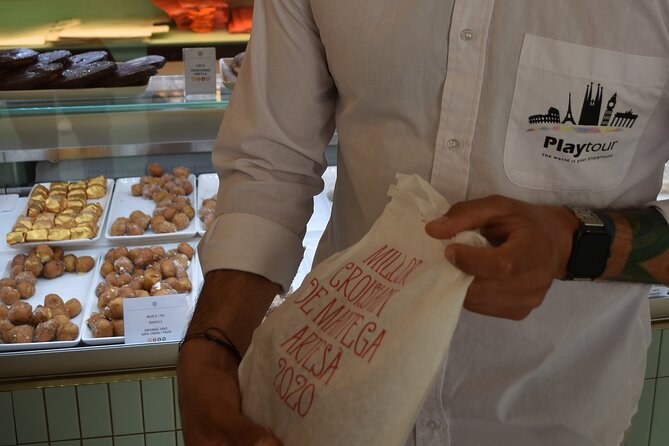 Cultural Walking Tour in Barcelona with Food & Wine Tasting - Starting Point at Plaça de Catalunya