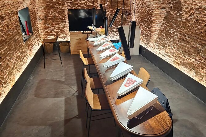 Cured Meats Gourmet Tasting with Wine Pairing in Madrid - Authentic Spanish Cured Meats and Wine Tasting in Madrid