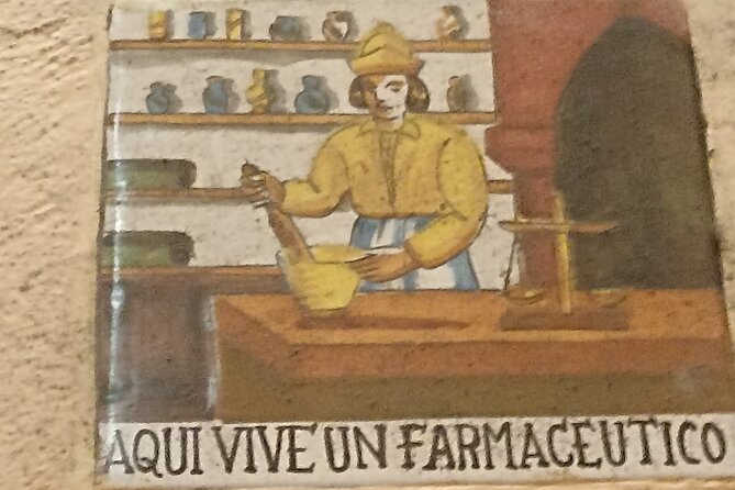 Curious and original Tour in the Historic Center of CDMX - Starting at the Zócalo: The Heart of Mexico’s Past and Present