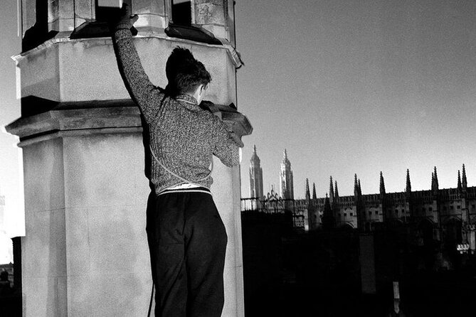 Curious Cambridge - Cambridge's Most Entertaining History Tour - Starting Point at Jesus Green Lock House