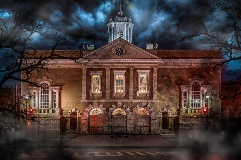 Curses & Candlelight: Terrors of Charleston Ghost Tours - Discover Charleston’s Haunted Secrets in Just One Hour