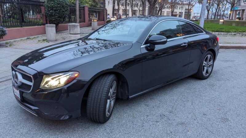 Custom Private Tour in a Luxurious Mercedes - Key Points