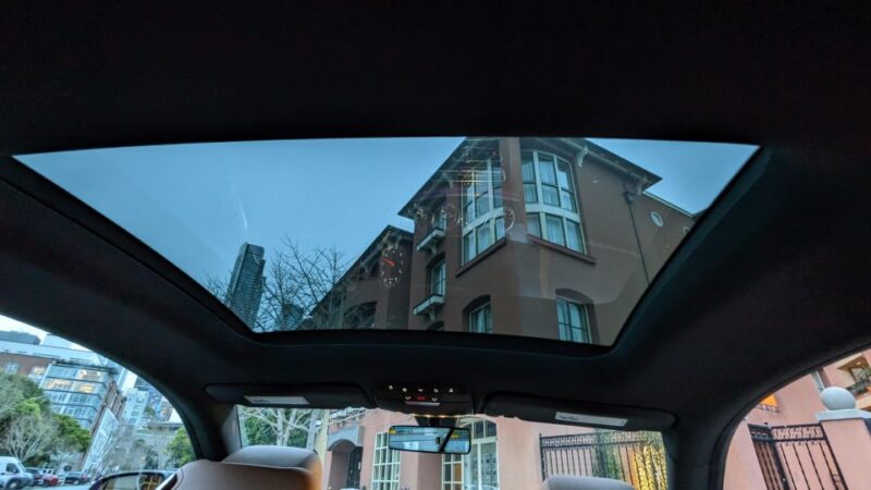 Custom Private Tour in a Luxurious Mercedes - The Iconic Golden Gate Bridge and Twin Peaks