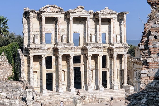 Customizable Private Guided Ephesus Tour for your family - Visiting the Ephesus Terrace Houses: Roman Luxury on Display