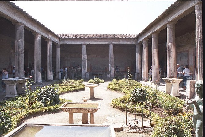 Customizable Private Tour of Herculaneum & Pompeii - Practical Aspects: Logistics and Accessibility