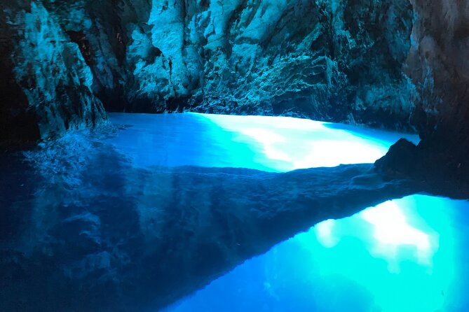 Customized boat trip from Split or Trogir - Key Points