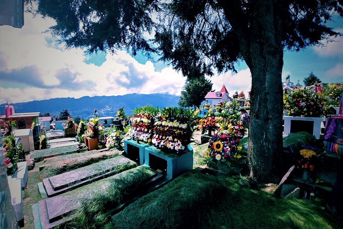 Customs of indigenous villages of Chiapas - The Sacred Church of San Juan Chamula and Its Rituals