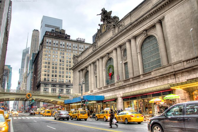 Cycle to NYC's Top Sites In One Day - Visiting the Architectural Marvels of St. Patrick’s Cathedral