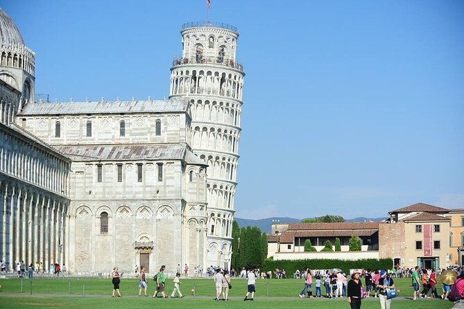 Cycling Pisa highlights & hidden treasures - half day tour - Start at Pisa Centrale with Easy Access and Clear Meeting Points