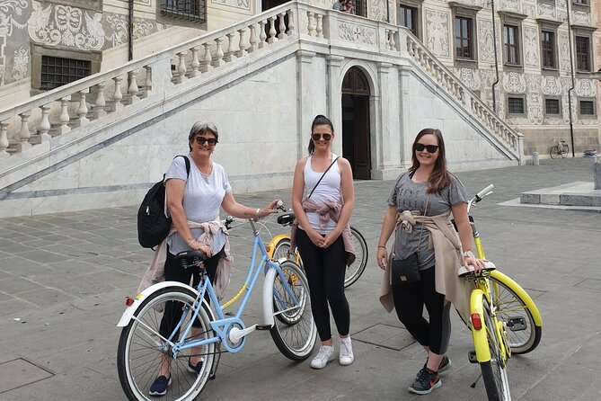 Cycling Pisa highlights & hidden treasures - half day tour - Piazza dei Cavalieri and the Pisan Romanesque Piazza dei Miracoli