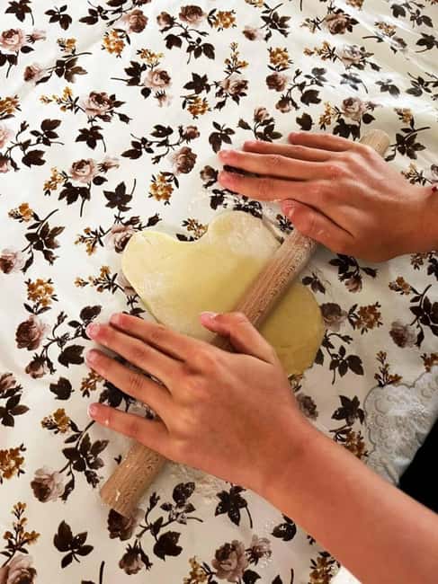 Cyprus: Honey Tour, Tasting, and Beekeeper Experience - Behind the Scenes in the Honey Laboratory