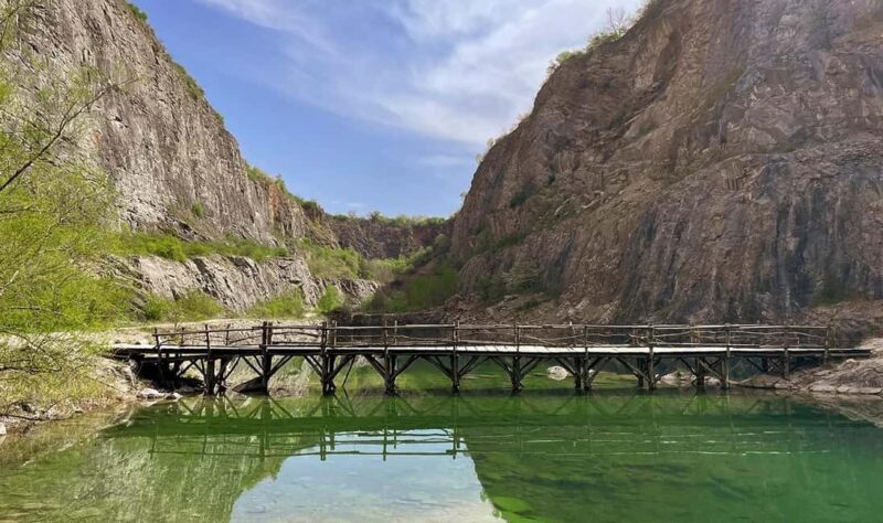 Czech Grand Canyon: Walking Tour with Private Luxury Minivan - Discover the Czech Grand Canyon in Comfort with a Private Luxury Minivan