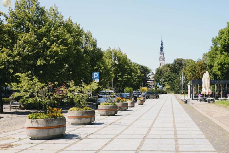 Czstochowa: Morning Food Tour with Breakfast & Pierogi - Starting the Day with a Cozy Polish Breakfast