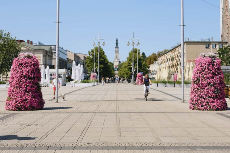 Czstochowa: Morning Food Tour with Breakfast & Pierogi - Exploring Czestochowa’s Market: Cheeses, Pickles, and Seasonal Fruits