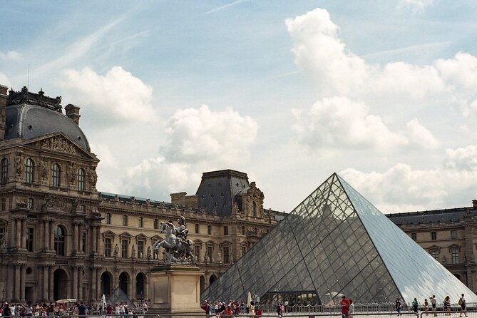 Da Vinci Code Movie Locations Private Tour in Paris - The Louvre Museum: Iconic Art and Key Plot Points