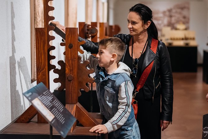 Da Vinci Museum: Discover a World of Genius in the Heart of Rome - Visitor Comfort and Accessibility