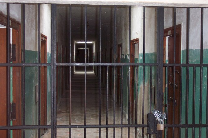 Dachau Concentration Camp Memorial Tour with Train from Munich - Dachau Concentration Camp Memorial Tour with Train from Munich: An Insightful Half-Day Journey