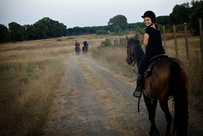 Daily Animals Lovers : Horseback ride with meals & wine included - Key Points