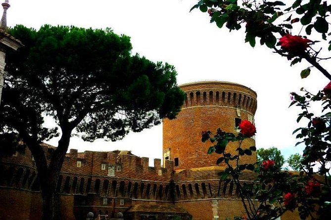 Daily Animals Lovers : Horseback ride with meals & wine included - Wine Tasting in Tagliacozzos Obelisk Square