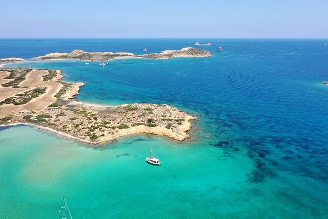 Daily Boat Trip Antiparos & Despotico - Snorkeling and Cliff Jumping at Mastichari on Antiparos