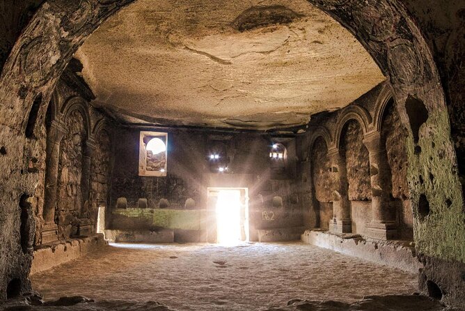 Daily Cappadocia Group Tour with English-Speaking Guide & Car - Walk through the Historic Zelve Open Air Museum